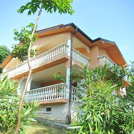 Apartments Viktorija Omišalj Pokoj fotografie