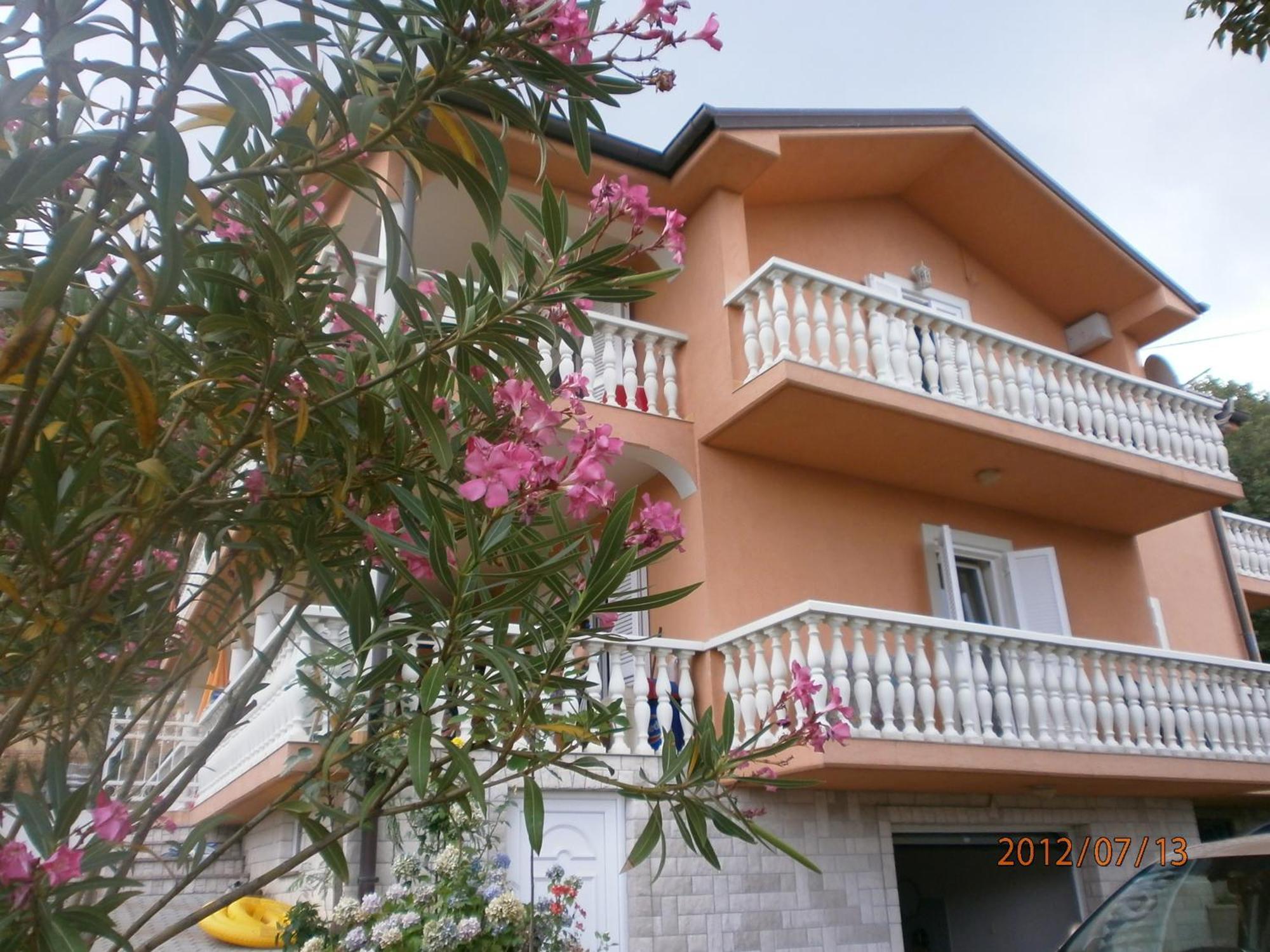 Apartments Viktorija Omišalj Exteriér fotografie